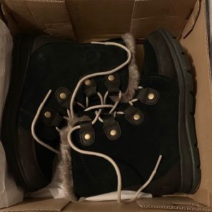 Sorel explorer Joan boots